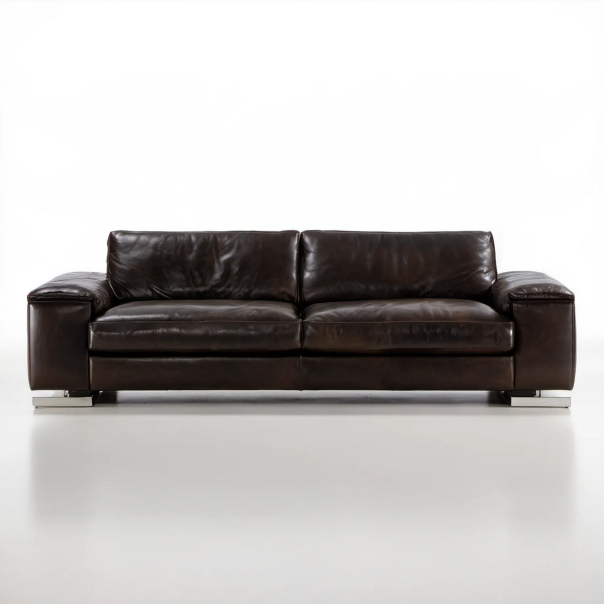 Trzyosobowa sofa z ekoskóry PU ciemnobrązowa ze srebrnymi nóżkami, 220 x 95 x 85 cm